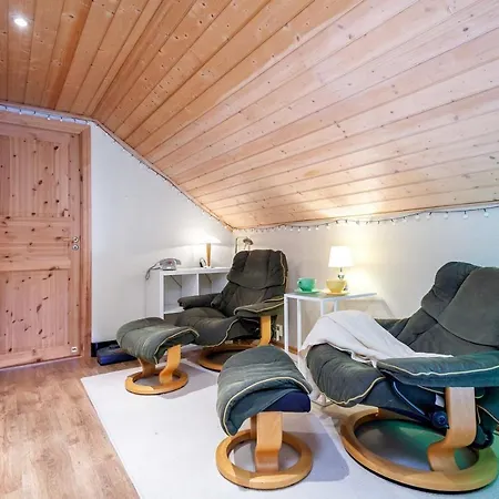 בית אירוח Klara סאנדפיורד