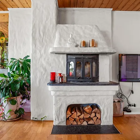 Klara Kwatera prywatna *